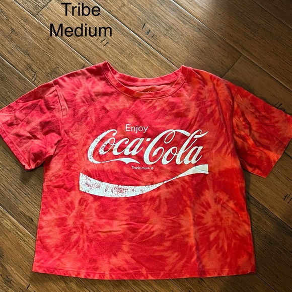 Love Tribe Tops - Coca Cola red crop T-Shirt